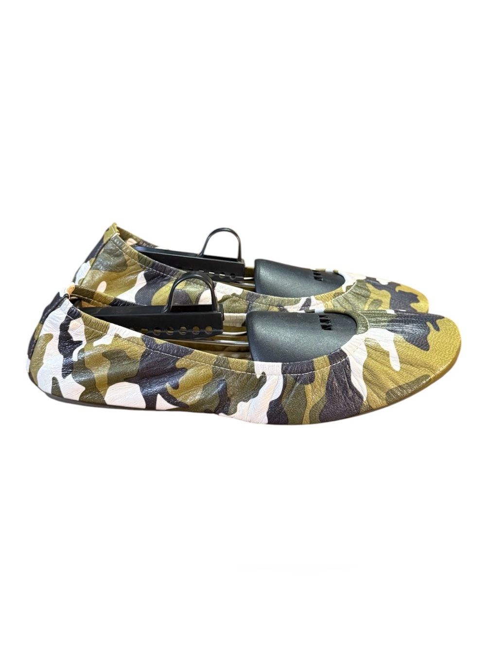 The Storehouse Flats Camouflage Genuine Leather Foldable Flats Women’s Size 10